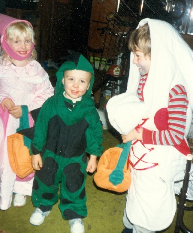 Home-made Halloweed Costumes. Rob as a sneaker